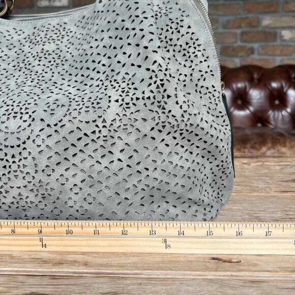 Violet Ray Faux Suede Laser Cut Gray Tote Bag Lined Boho Chic EUC mulberryfoundr - Picture 13 of 16